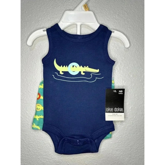Two Piece Baby Boy Okie Dokie Newborn Crocodile Set - Picture 3 of 11